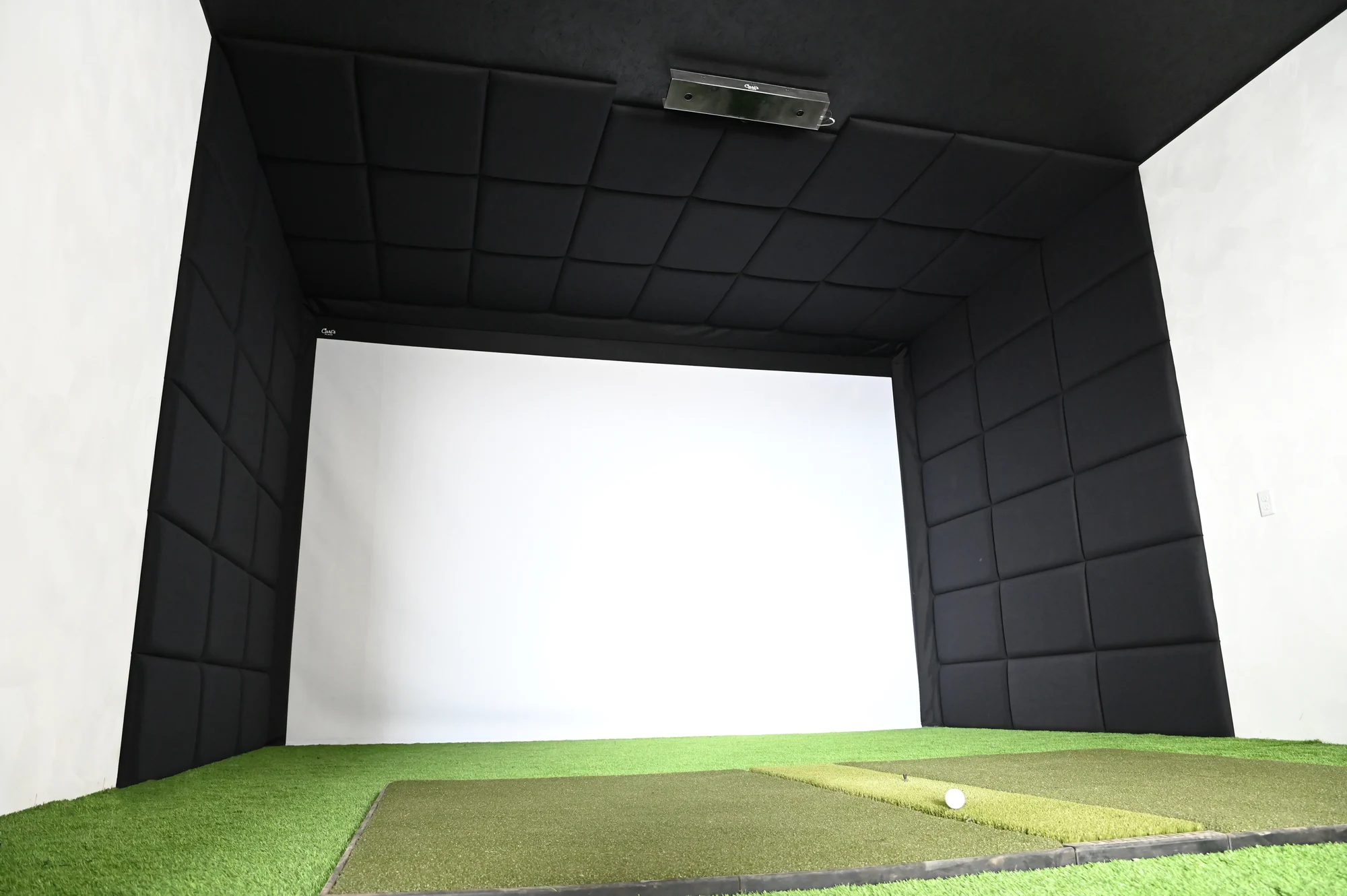 Carl's Place premium golf impact screen
